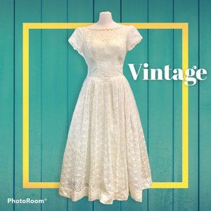 Host Pick Vintage 1958 Wedding Dress & Accessories